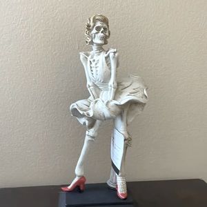 Novogratz Marilyn Monroe skeleton figurine Halloween New 12”